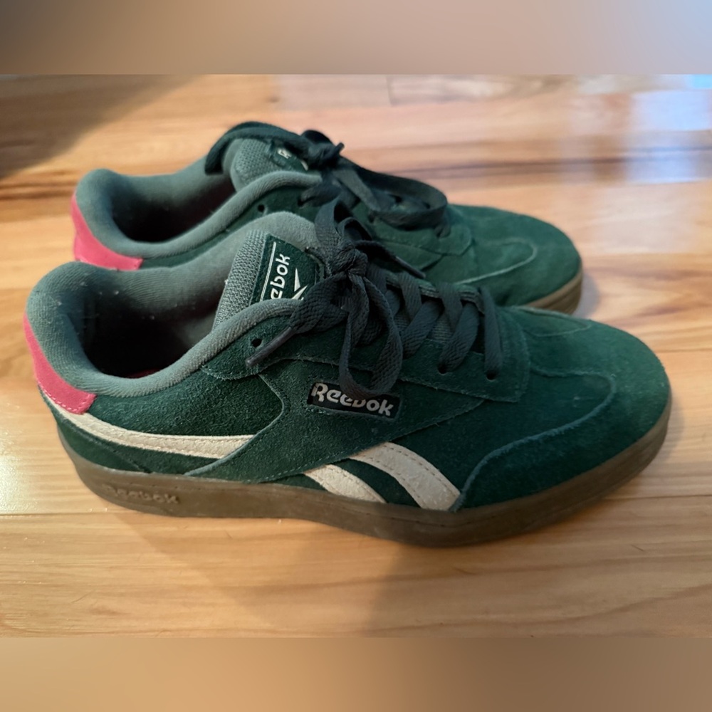 Reebok Sneakers in Green with pink and White Accents
